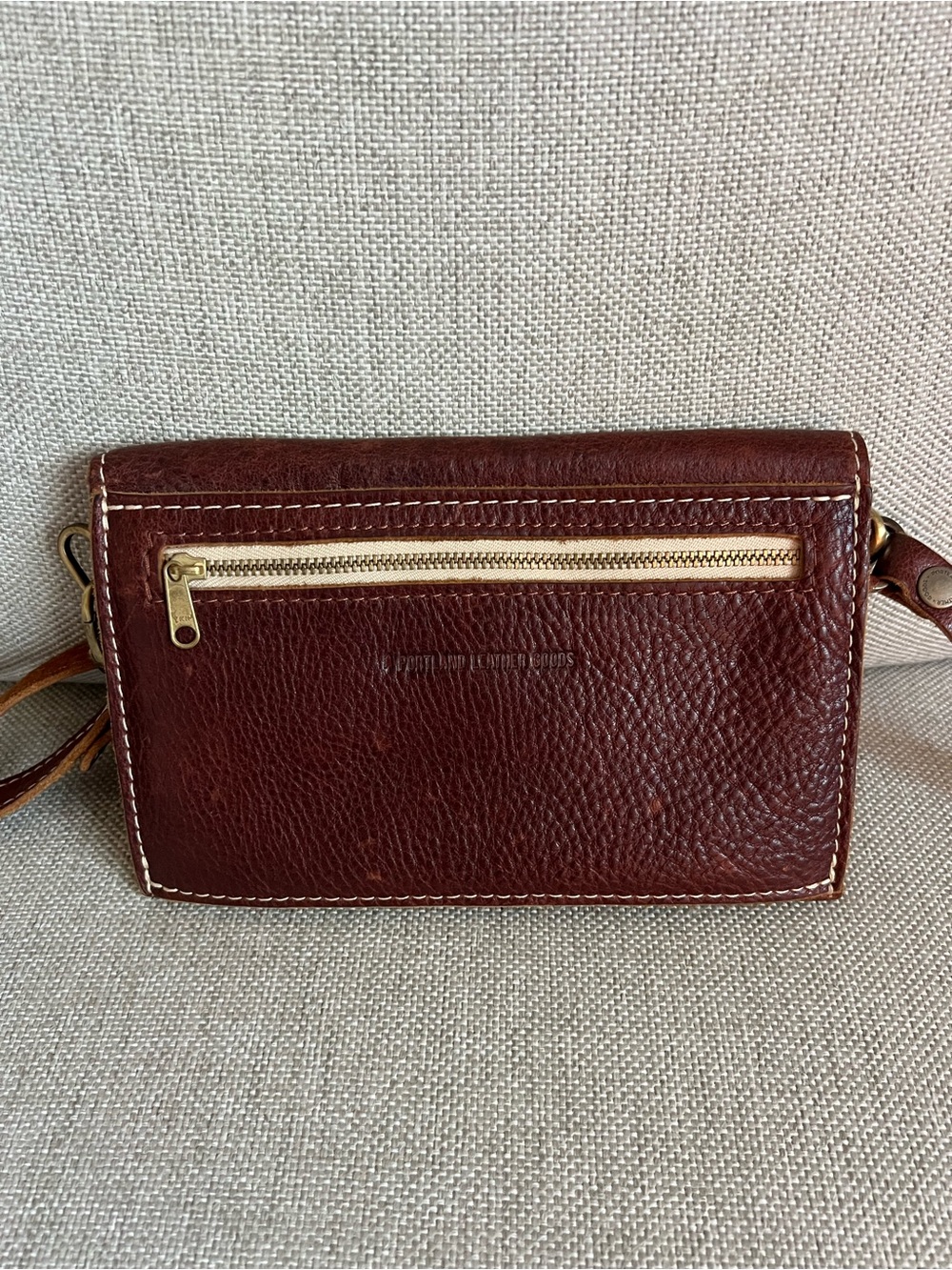 Portland Leather Goods Nutmeg Envelope Convertible Crossbody - Picture 2 of 3